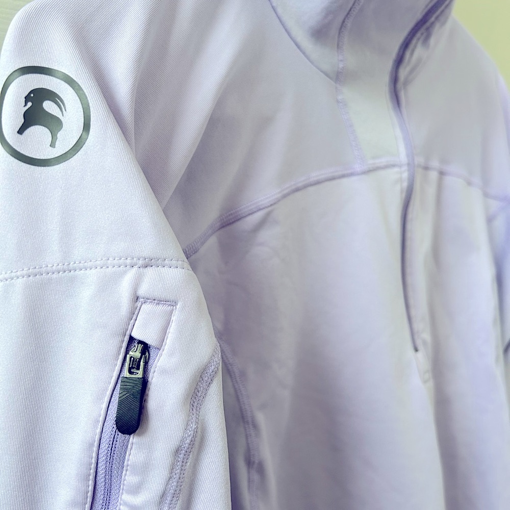 Back Country base layer. Women’s size small.